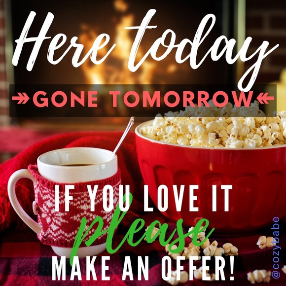 Sweaters - 24 hour shipping! 🌲